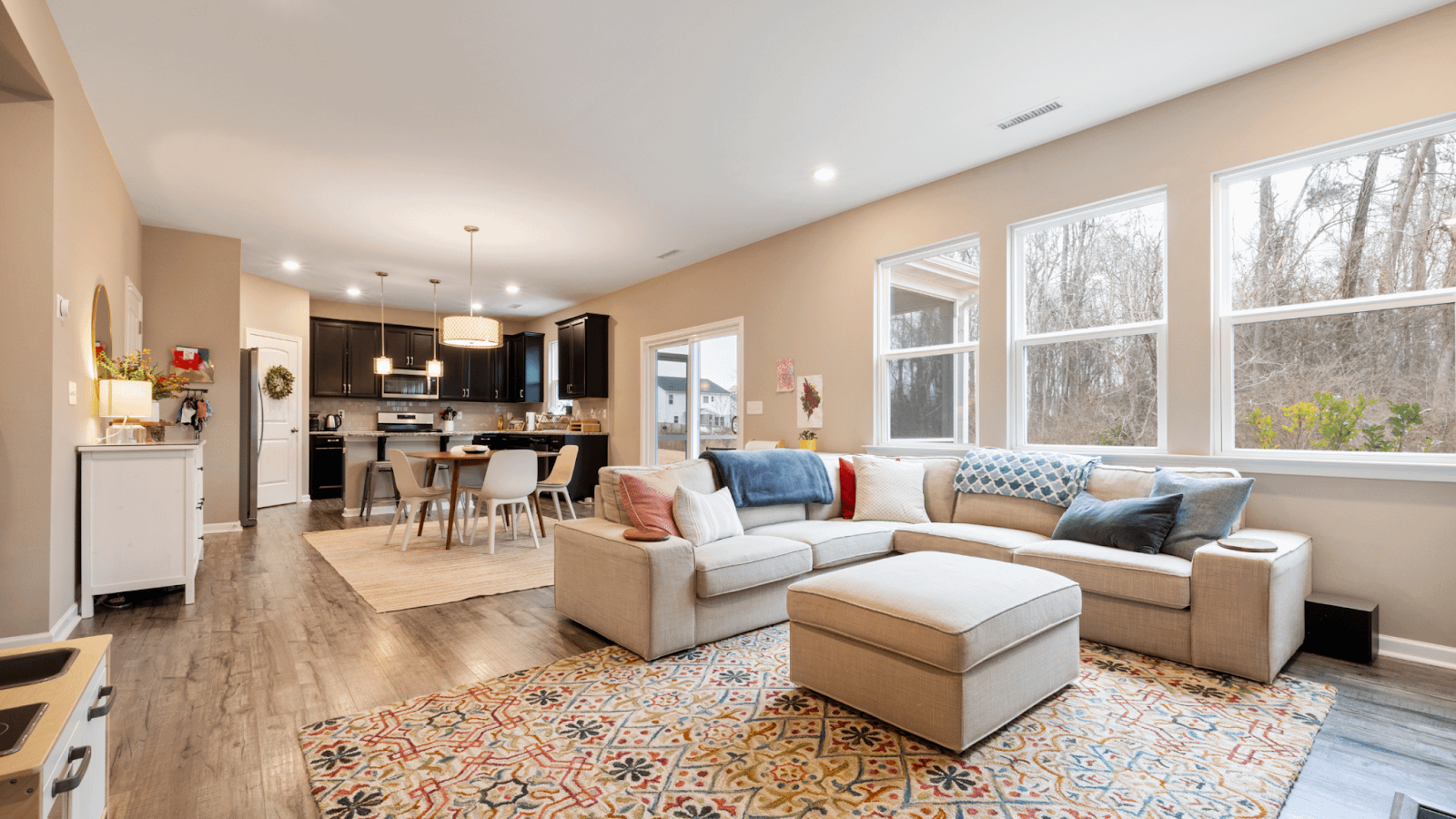 home staging, home staging tips, home staging ideas, home staging to sell, staging a home for sale, real estate staging, property staging, house staging, staging to sell a house,