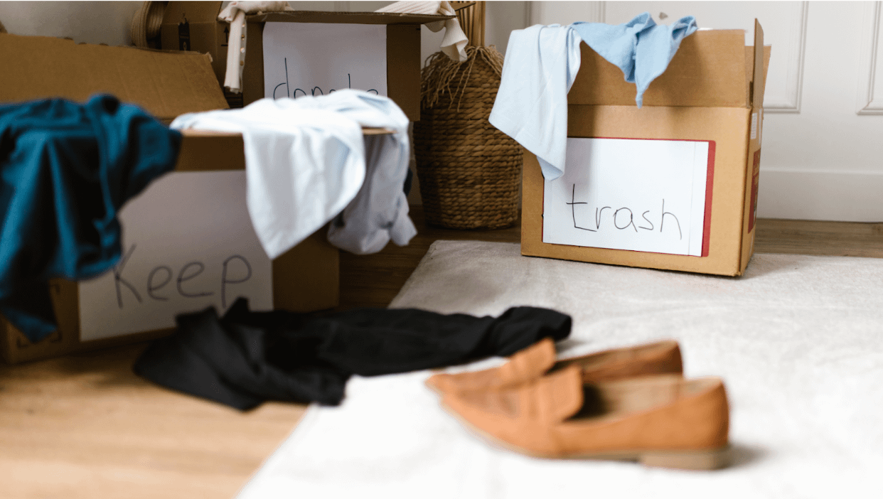 Depersonalizing and Decluttering Your Home